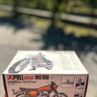 Poli toys ms 100 Honda 750