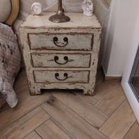 Madia e comodino stile shabby chic