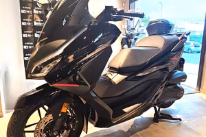 Honda Forza 350 Deluxe 2026