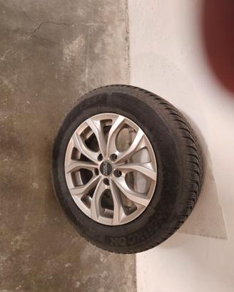 Gomme invernali Hankook montate su cerchi in lega