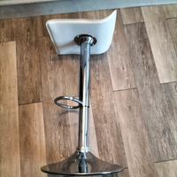 sgabello girevole con alzata pneumatica