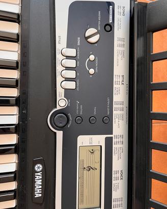pianola yamha ypt-210