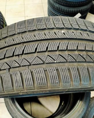 Gomme invernali 215/40 R 18