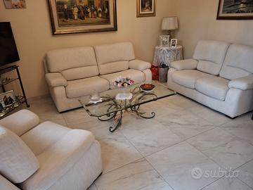 Set divano e poltrona