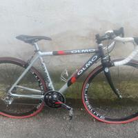 Bici da corsa marca OLMO