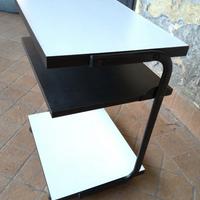 Tavolino a tre livelli con ruote vintage scrivania