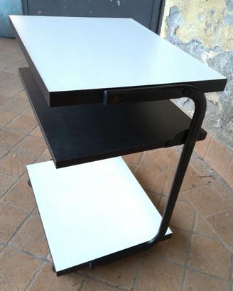 Tavolino a tre livelli con ruote vintage scrivania