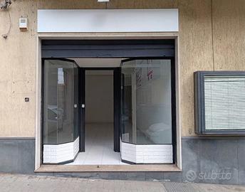 Bottega per uso commerciale