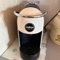 Machina caffe lavazza a modo mii