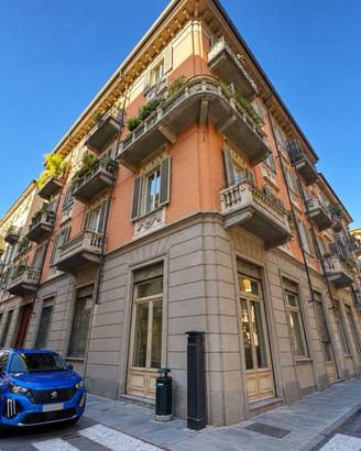 Immobile di 270 m² a Torino