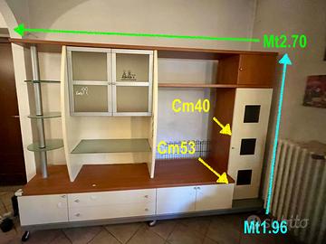 Mobile salotto con vetrina parete attrezzata