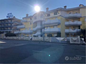 GRAZIOSO BILOCALE CON POSTO AUTO CITTA' GIARDINO