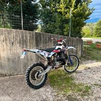 Husqvarna wr 125 2t racing