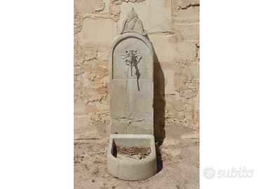 FONTANA A LESENA 1
