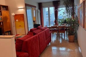 Appartamento luminoso a paino alto con 3 camere