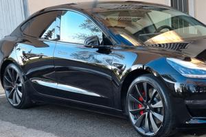 Tesla model 3 performance