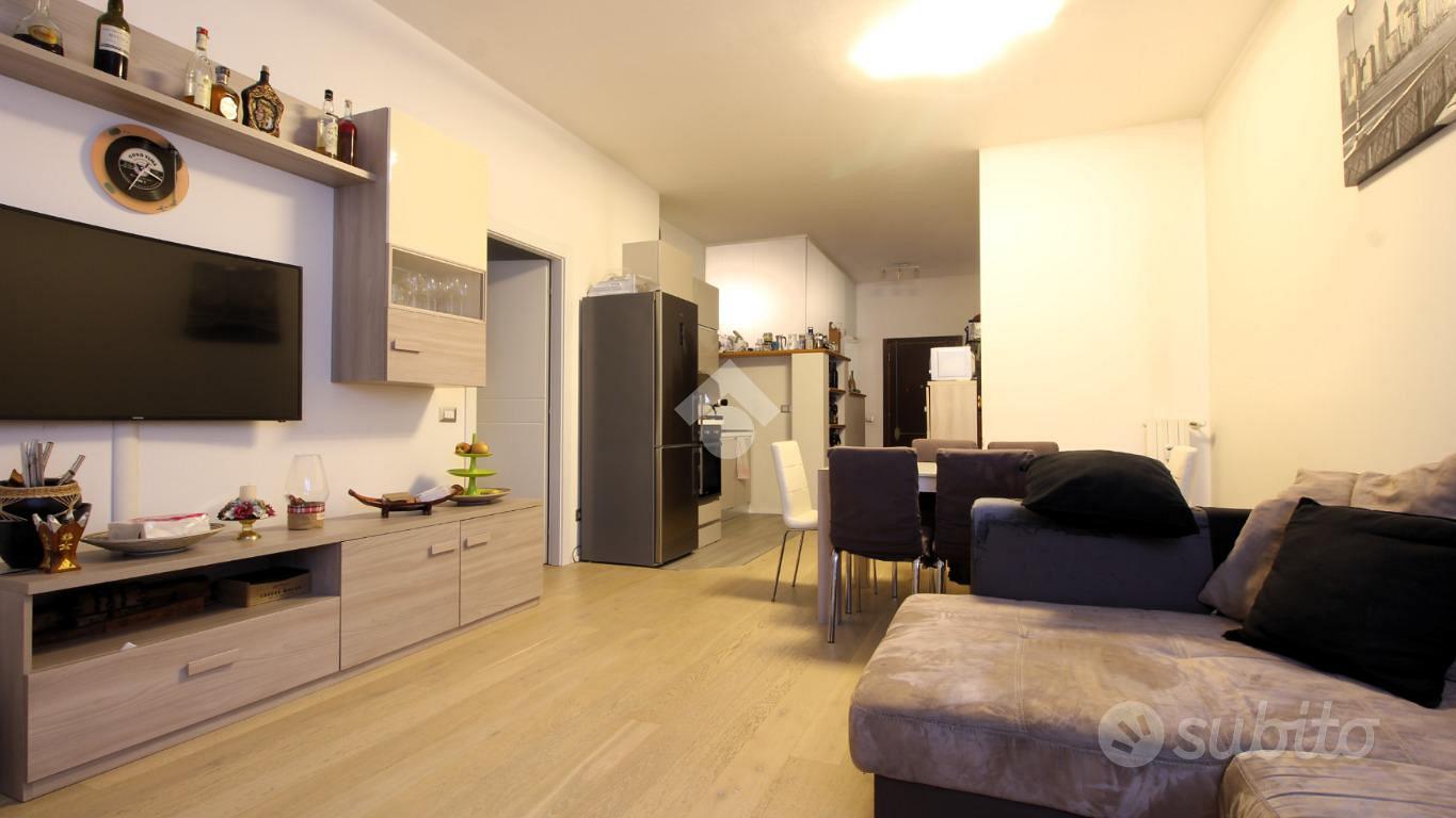 4 LOCALI A SEGRATE - Vista 2