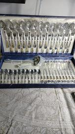 servizio posate EME 75 pz Acciaio e oro 24 kt