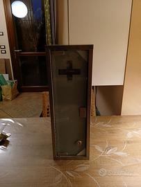 Armadietto acciaio per medicinali