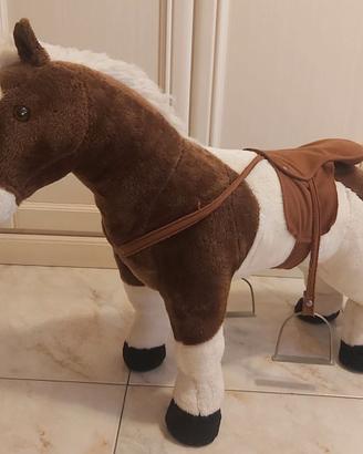 Cavallo cavalcabile in morbido peluche