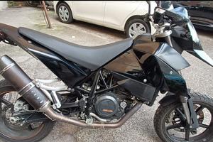 KTM 690 Supermoto 
