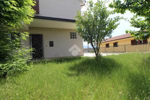 PORZIONE DI BIFAMILIARE A MONTALTO UFFUGO