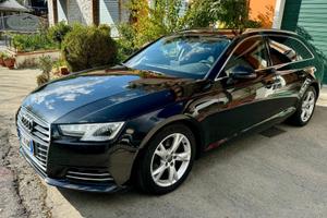 Audi A4 Avant 2.0 TDI 150 CV ultra S tronic Design