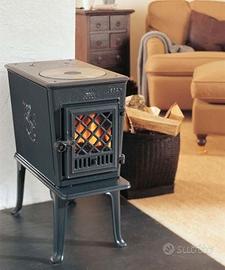 Stufa a PELLET marca JOTUL mod. F602