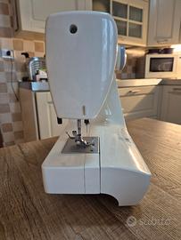 macchina per cucire toyota elettrica