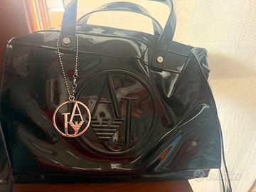 Borsa Armani Jeans originale, in vernice