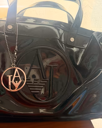 Borsa Armani Jeans originale, in vernice