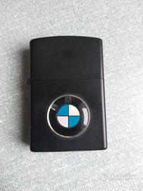 Accendino tipo Zippo BMW vintage.