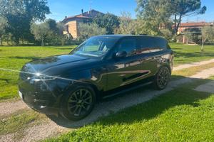 RangeRover Sport D300 black edition 11/24 72.500km