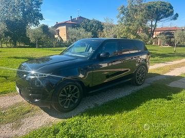 RangeRover Sport D300 black edition 11/24 72.500km