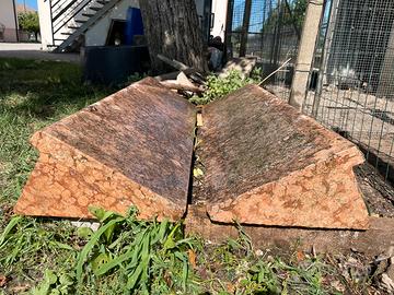 Gradini in marmo rosso