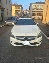 2015 Mercedes Benz CLA 200