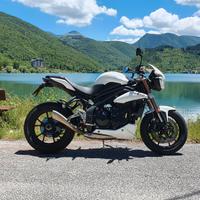 Triumph Speed triple 1050