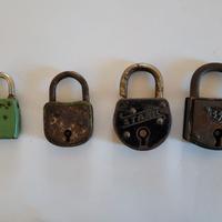 LOTTO 4 LUCCHETTI FERRO ANTICHI VECCHI STABIL 333