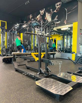 BELT SQUAT caricamento a dischi