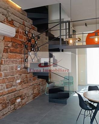 Villetta a schiera di 80 m² con più di 5 locali a 