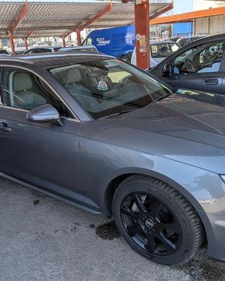 AUDI A4 Avant 40 TDI quattro S tronic Sport
