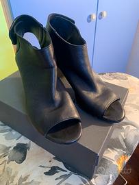 Scarpa donna in pelle e cuoio nera Lemarè n. 37