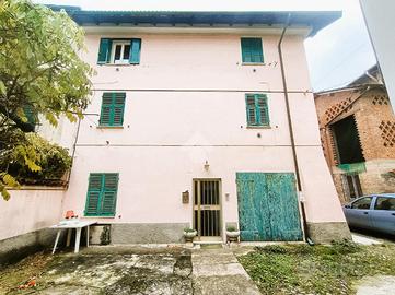 CASA SEMINDIPENDENTE A BORGHETTO DI BORBERA
