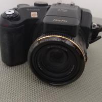 macchina fotografica digitale Fuji Finepix S 7000