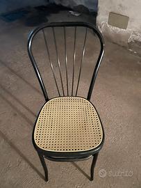 Sedie nere tonde Thonet