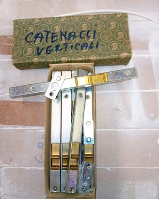 Catenacci verticali da incasso