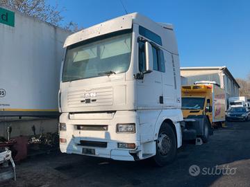 CABINA TRATTOR STRADALE MAN D20 TGA 18.430