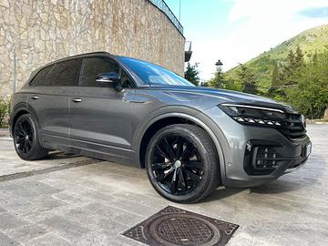 Volkswagen Touareg 3.0 V6 Advanced R-Line Black