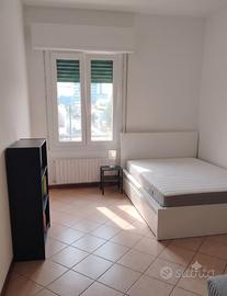 Bologna, Via Gobetti - Camera con BAGNO PRIVATO