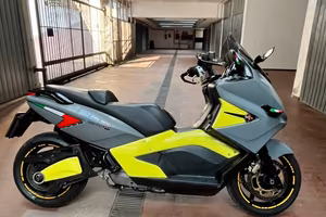 GP-800-3000€-41.000km-2006